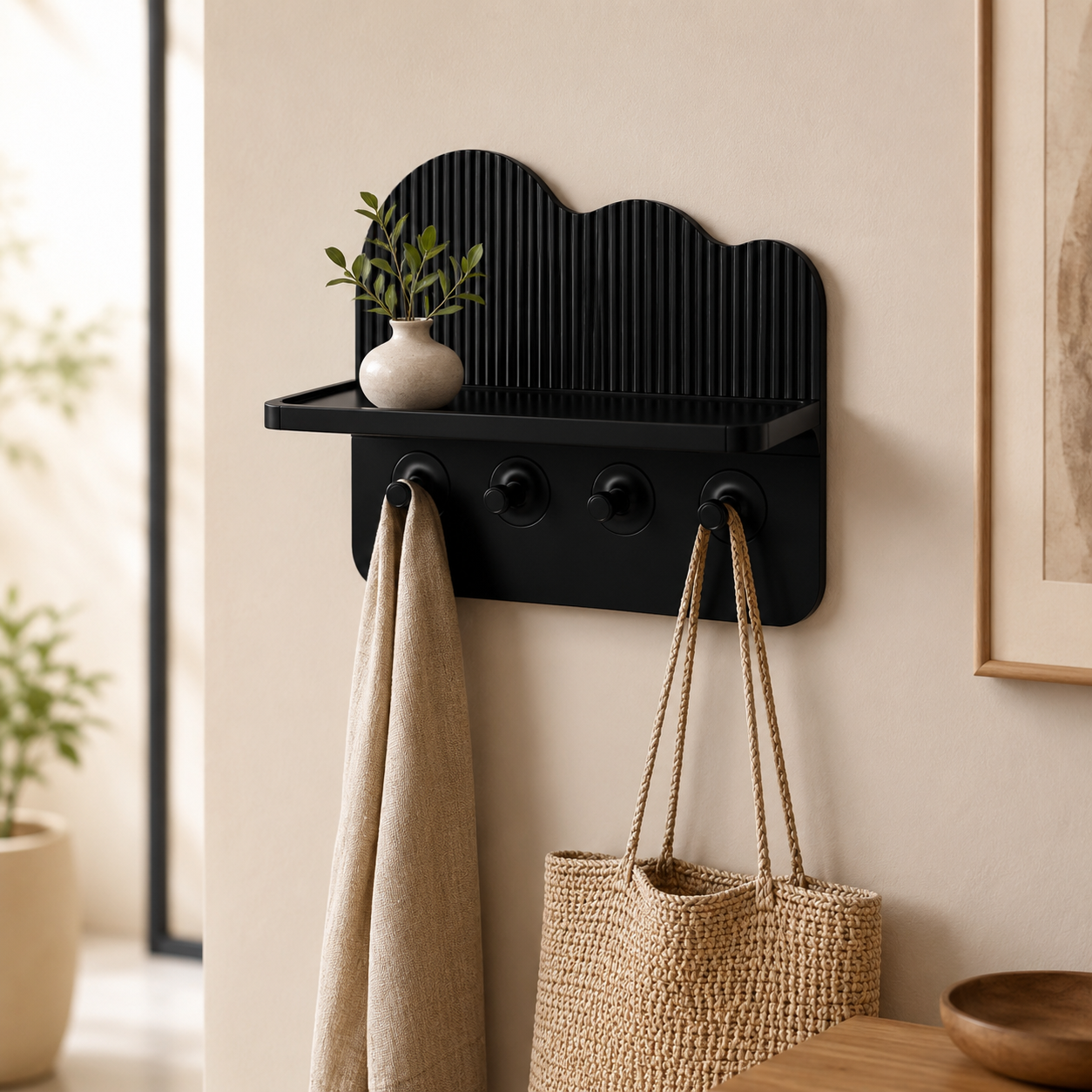 Organizador de Pared con Repisa y Ganchos